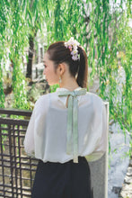 画像をギャラリービューアに読み込む, SOLD OUT 【着物生地袖切替リボンブラウス】