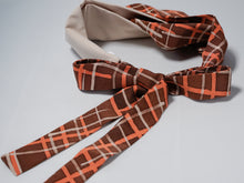 画像をギャラリービューアに読み込む, 着物生地リボン結びクロスヘアバンド(格子模様茶系×ベージュ)