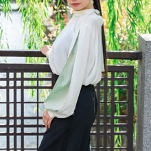 画像をギャラリービューアに読み込む, SOLD OUT 【着物生地袖切替リボンブラウス】