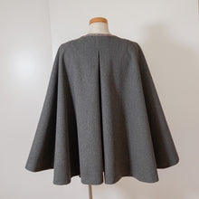 画像をギャラリービューアに読み込む, 着物生地配色ポンチョ